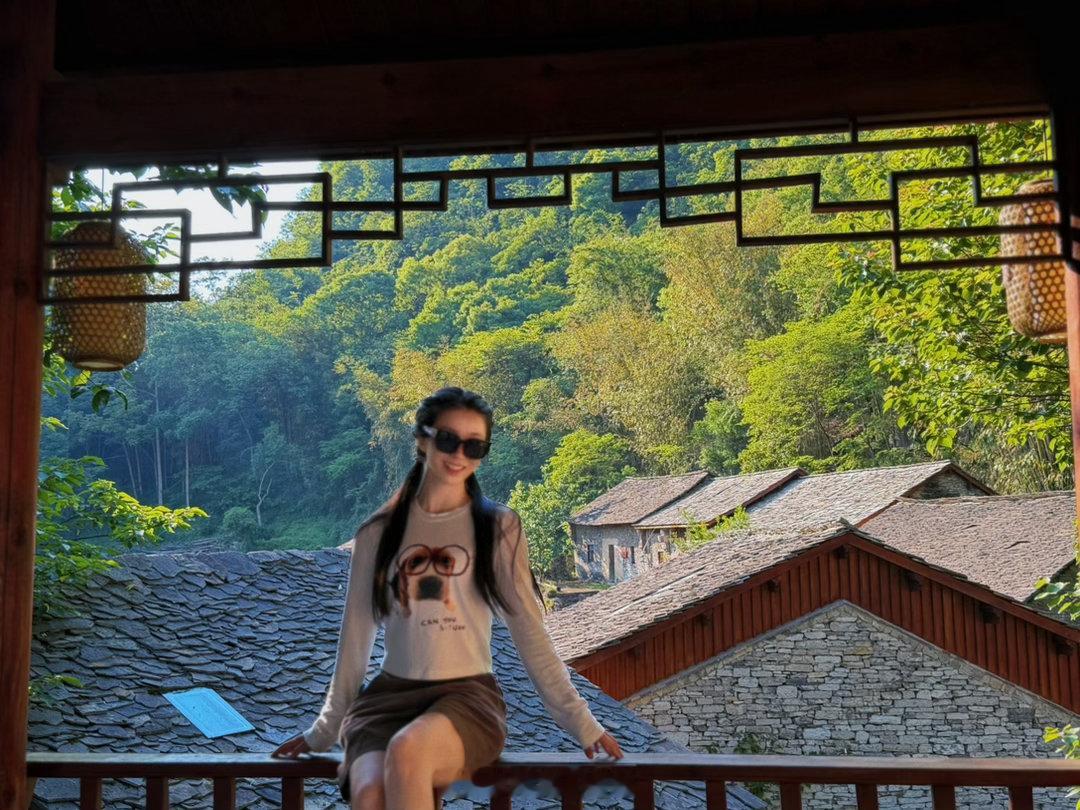 笑看生活杂七杂八原计划去荔波，不去了，这几天大大小小景点逛了太多-草原溶洞