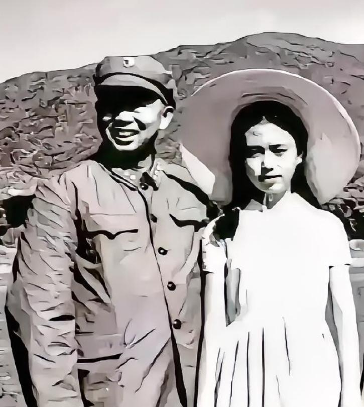 1942年，去苏联学习的刘亚楼，从战友口中得知，自己在延安的妻子贠凌漪竟然和一
