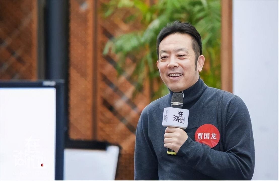 从贾国龙这些话里，可以明显的感觉到，他的态度有了根本性的转变，不是变的圆滑，而是