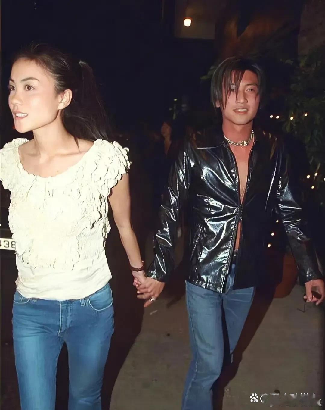 难怪王菲一脸幸福，这状态谁看了不迷糊，换我也一样！