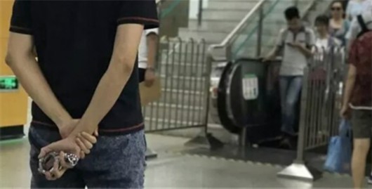 申城国庆反扒实录: 把制服穿在心里的人
