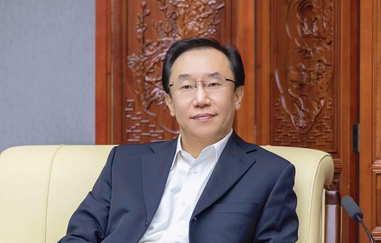 北京首创集团原董事长贺江川被调查，曾任北辰实业董事长。