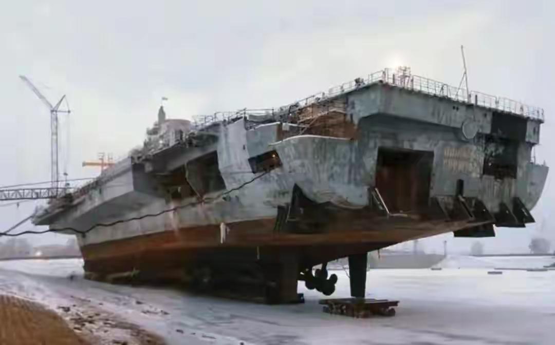 阿俄：老三，你要航母不要？阿印：那你准备卖多少钱？阿俄：啥钱不钱的，一分钱拿