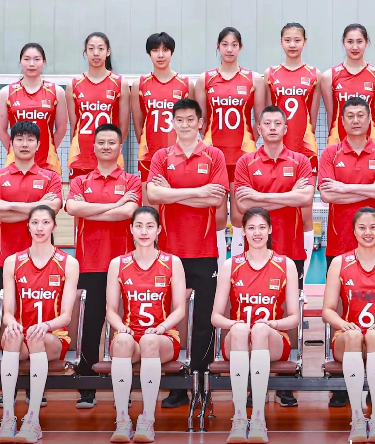 2026世联赛中国女排名单-主教练：赵勇-助理教练：袁灵犀（二传）