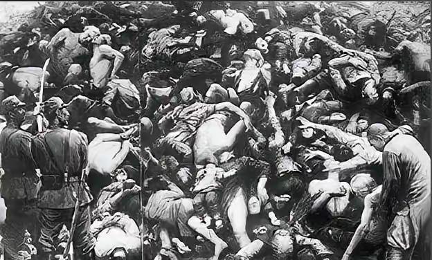 研究日军侵华，会发现日军和德军最大的不同是，德军是做坏事的职业军人，他们杀人只是