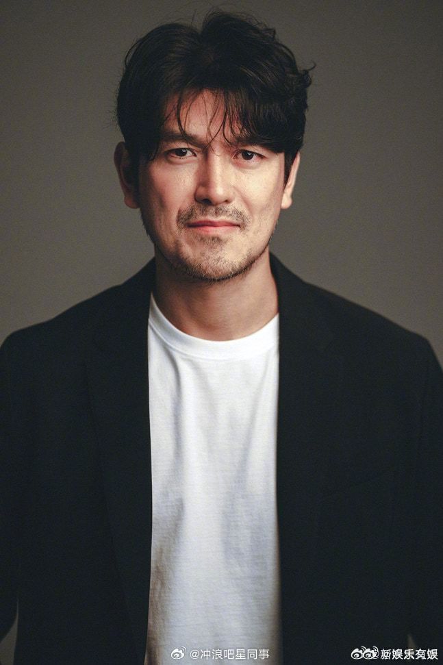 李智勋道歉李智勋回应家暴据韩媒，14日，李智勋经纪公司确认其为被举报的“4