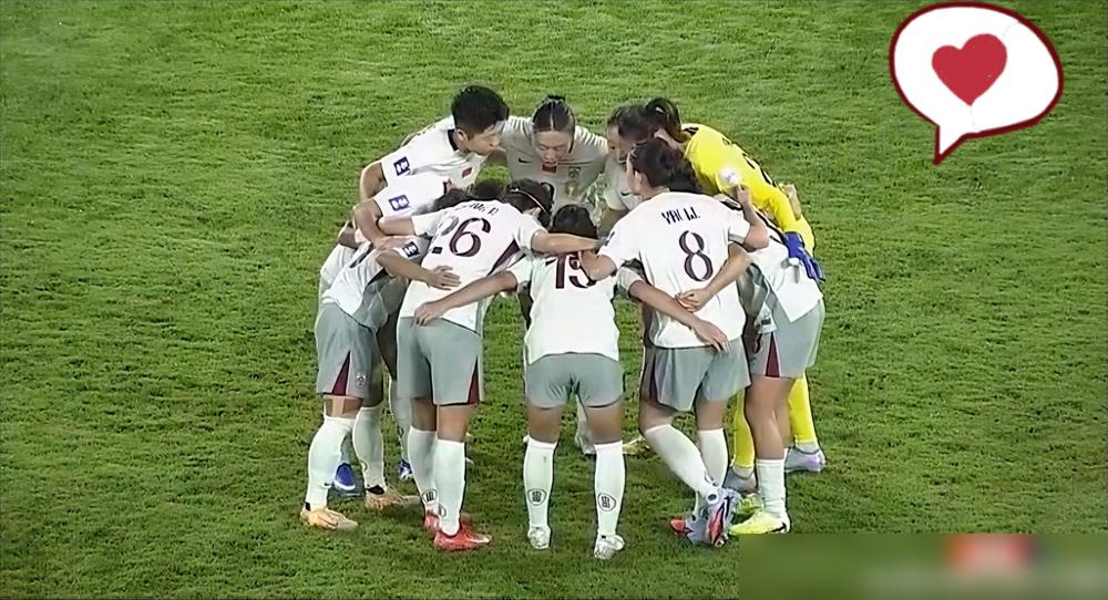 0比4惨败日本，0比1不敌中国台北，越南女足主帅赛后一句话，直接让全场记者听得面