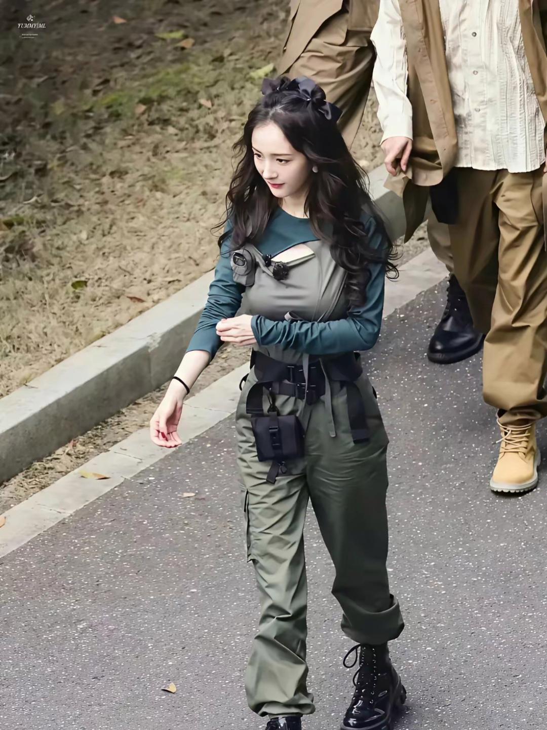 杨幂太漂亮了吧，说她25都有人信