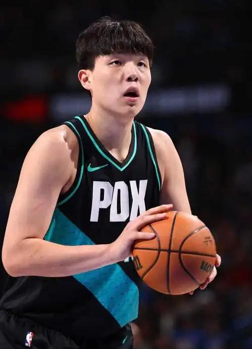 体育画报那个4换1方案，瀚森去快船打主力真比在咱们这熬着强？一、开拓者这边：