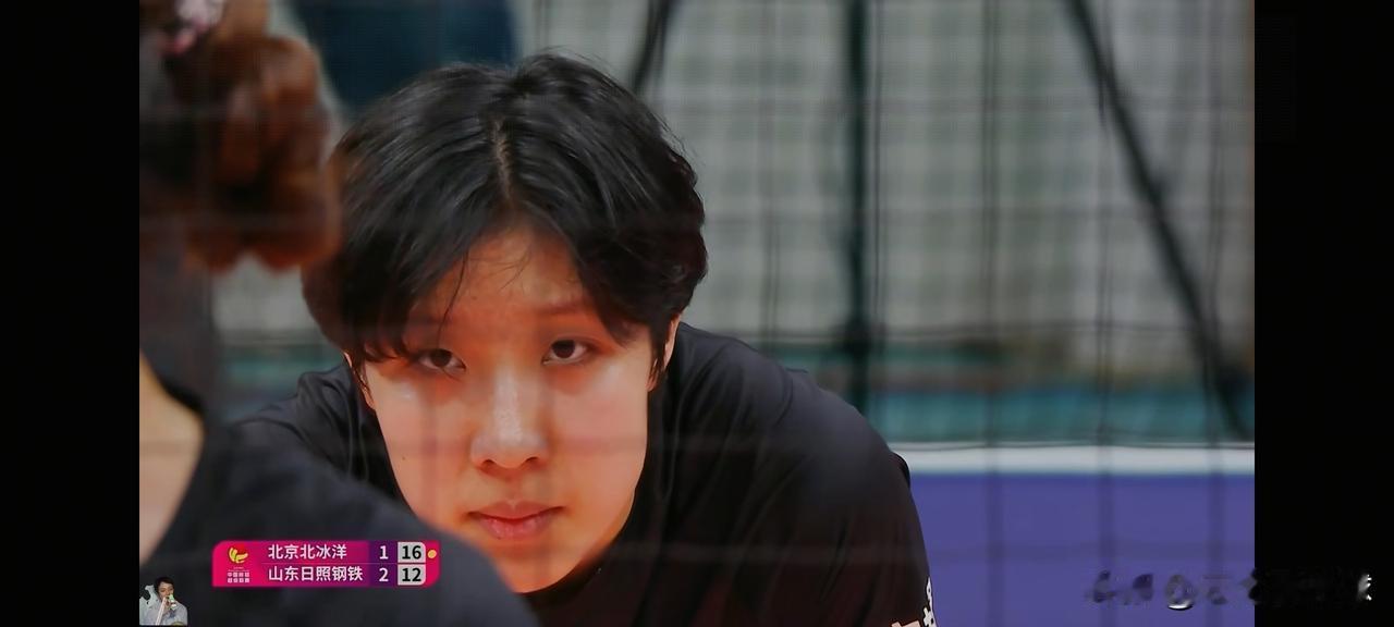 主攻人才井喷好现象，但是身高略有不足。董禹含，在京鲁之战打出了巨星级的表现，且