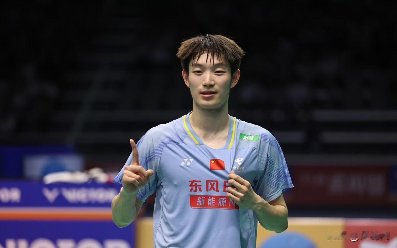实力差距太大！朱轩辰拼尽全力也无可奈何，谌龙在场指导也改变不了什么！只能说这位新
