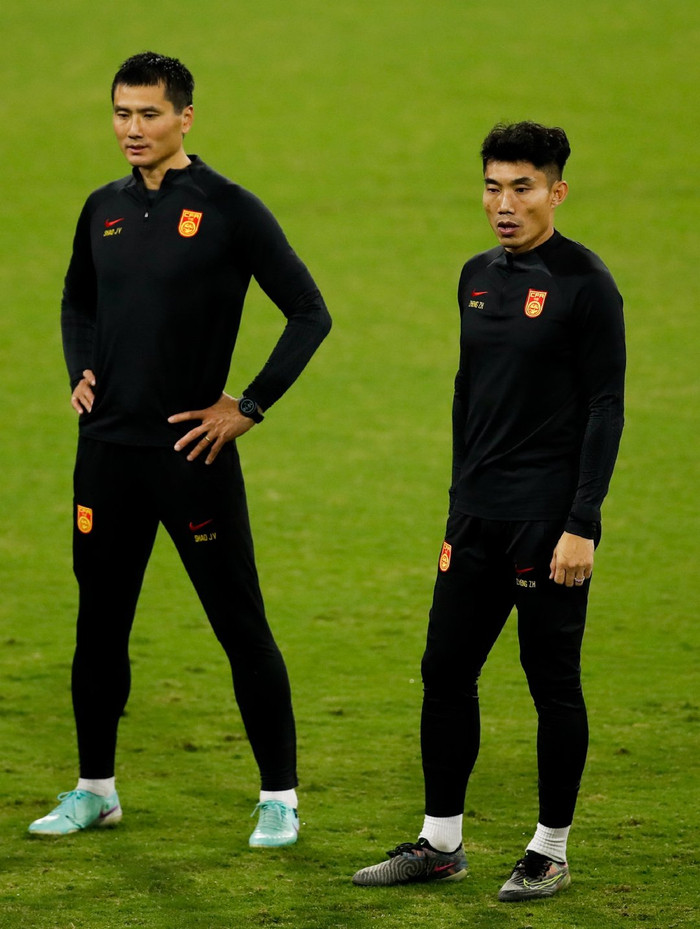 大哥出山？中国足协已官宣邵佳一担任国足主帅，西海岸最后一轮对阵亚泰的比赛，邵佳一