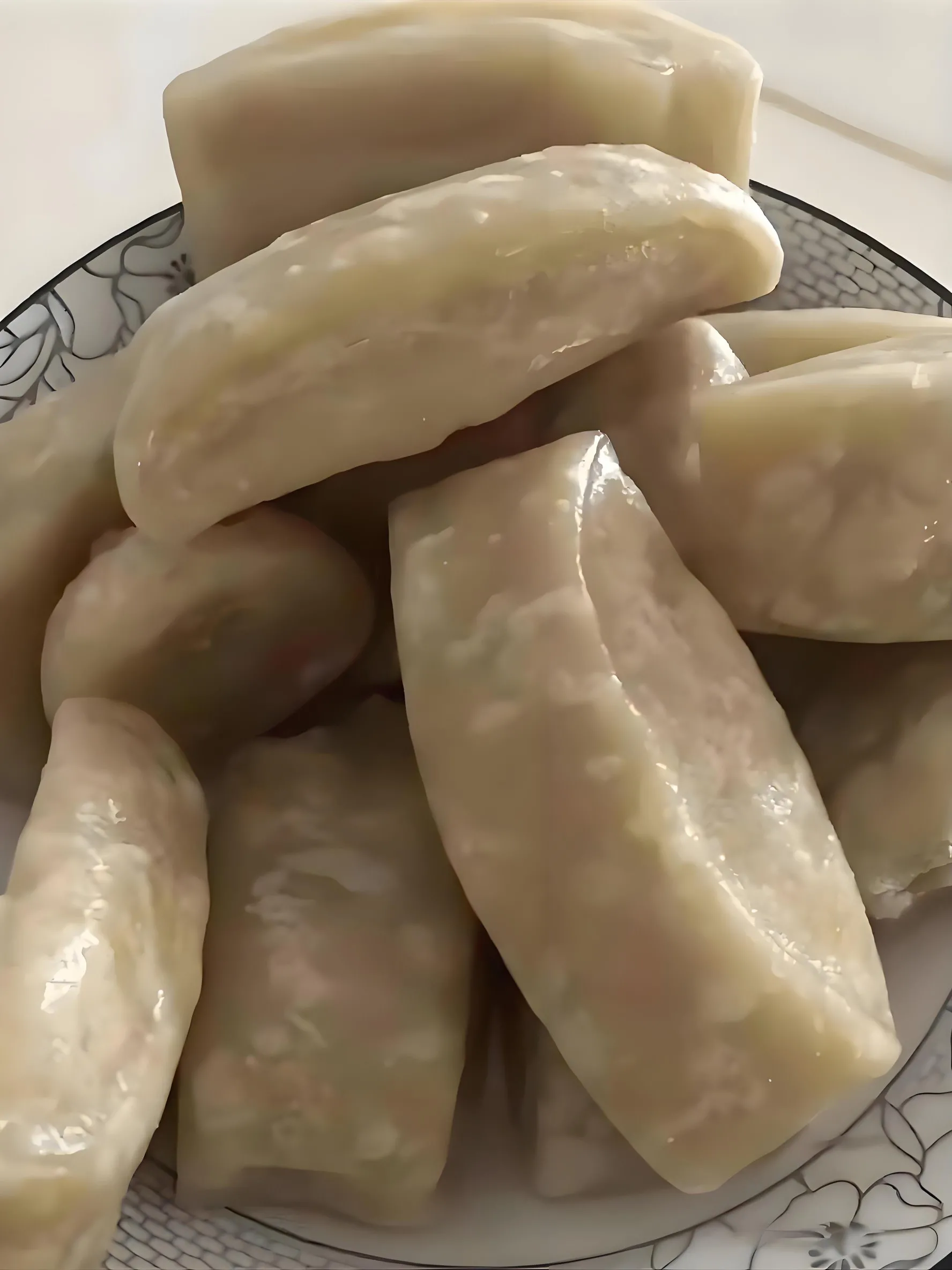 结婚多年一直和婆婆有矛盾，说我不会做饭，今天早早起来做了一锅馒头，俗话说不蒸馒头
