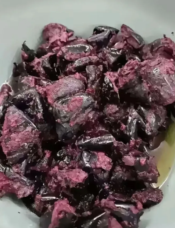 广东的朋友解释一下这是你们广东哪里的特产美食呀？在广东几十年还真没见过