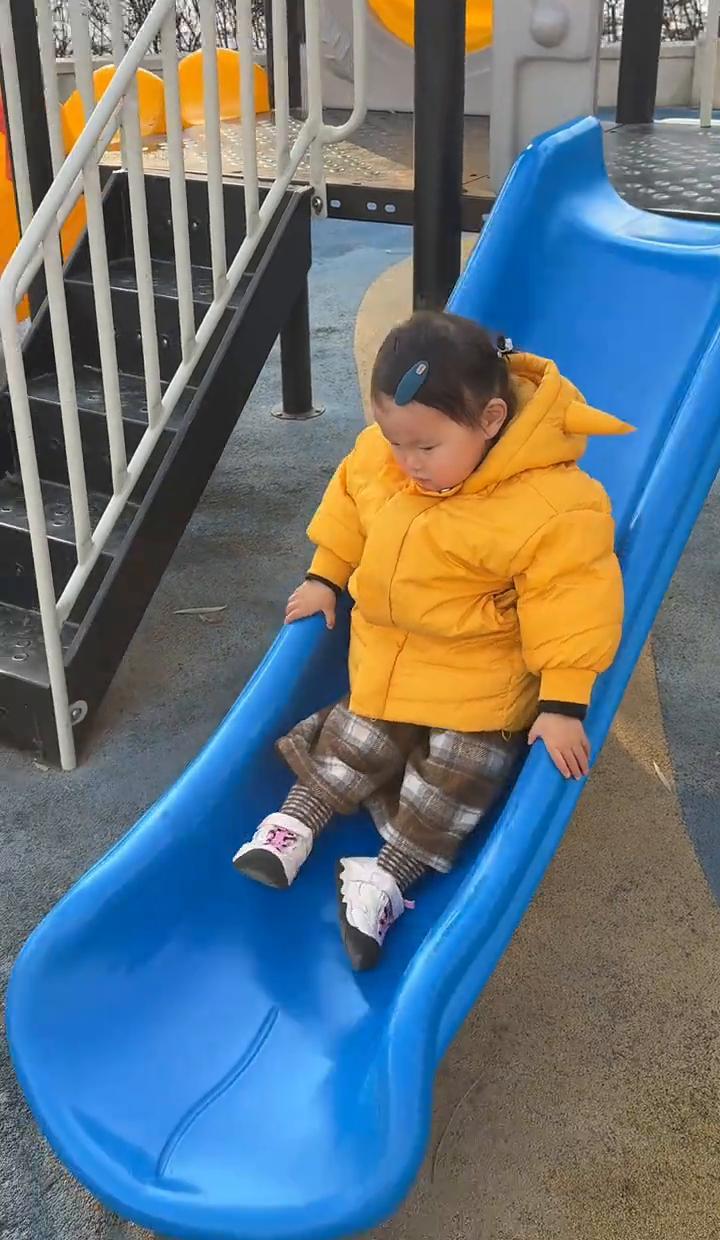 你精心准备的儿童餐，可能正在毁掉孩子的吃饭本能。2岁3个月，喂养的黄金分水岭。