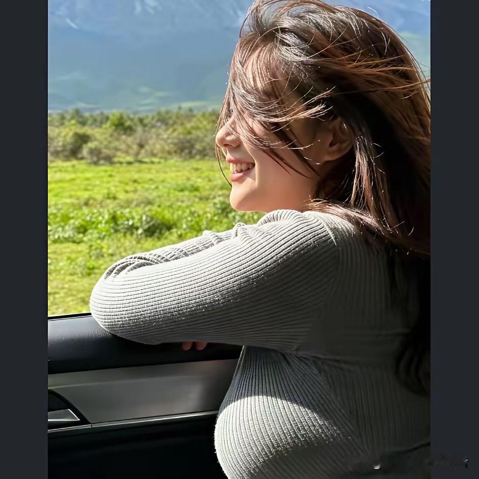 网上有一句话说得非常的现实有本事的女人到处都有老公没有本事的女人到处都
