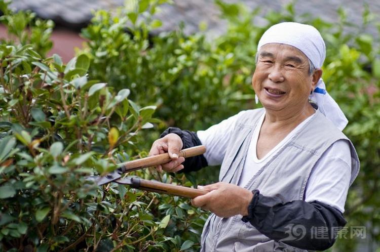 长寿的人都有7个特征, 中3个以上, 已经很有福气!
