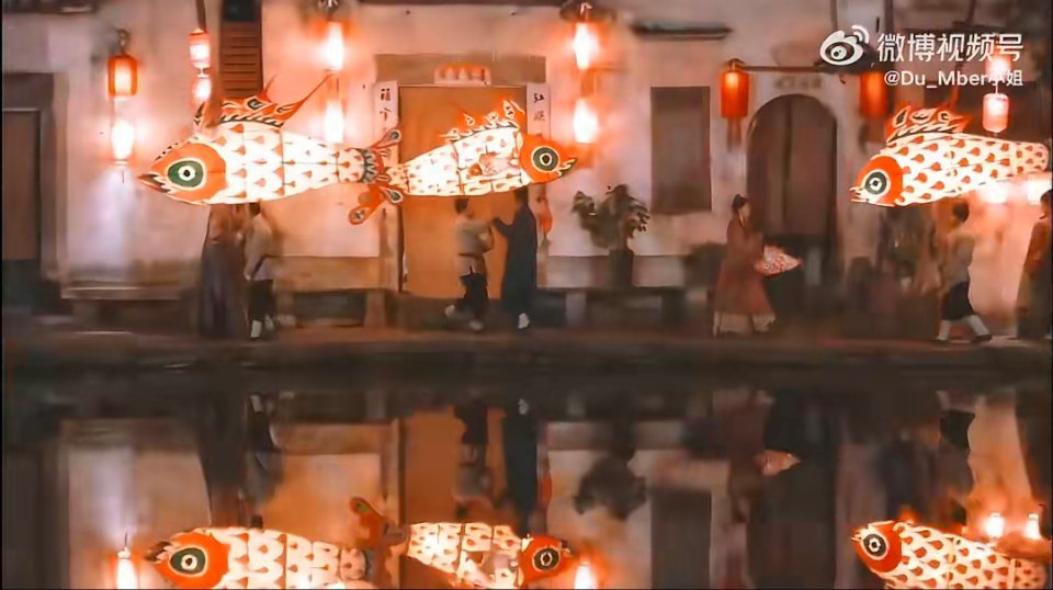 傅首尔回应被说瘦了像杨紫傅首尔晒近照被说瘦了像杨紫，本人超幽默回应：哪有啊姐妹，