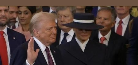 特朗普瞎折腾美国要出大问题天哪！你敢相信吗？美国现在正面