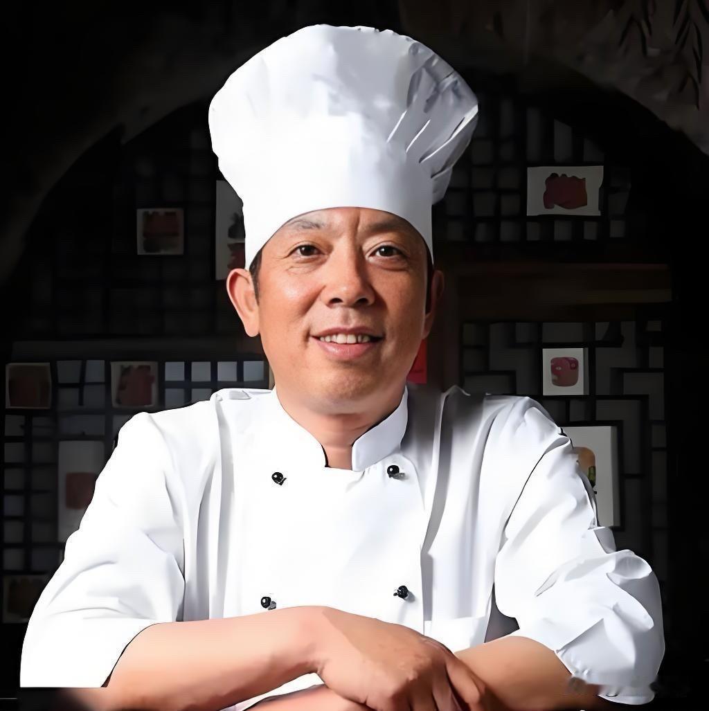 大家不是不能接受预制，而是不能接受像西贝这样你不告诉我这是预制菜并且卖的比现炒的