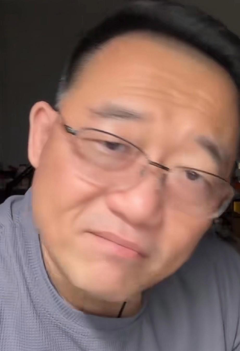 可以说相声商演市场就是郭德纲打拼出来的，曾经有观众等着开演之后买低价票，郭德纲硬