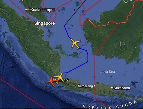 紧急！印太加油机隐秘出动，B-52驰援中东，大战信号拉满雷达捕捉到关