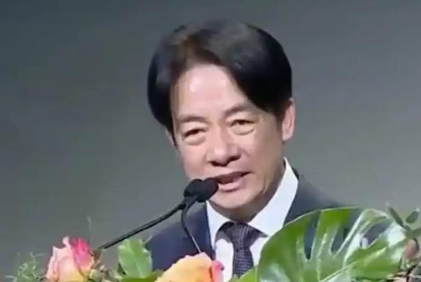 台当局发布严正声明， 4月23日，针对高德地图“红绿灯倒数”功能火遍了全岛，