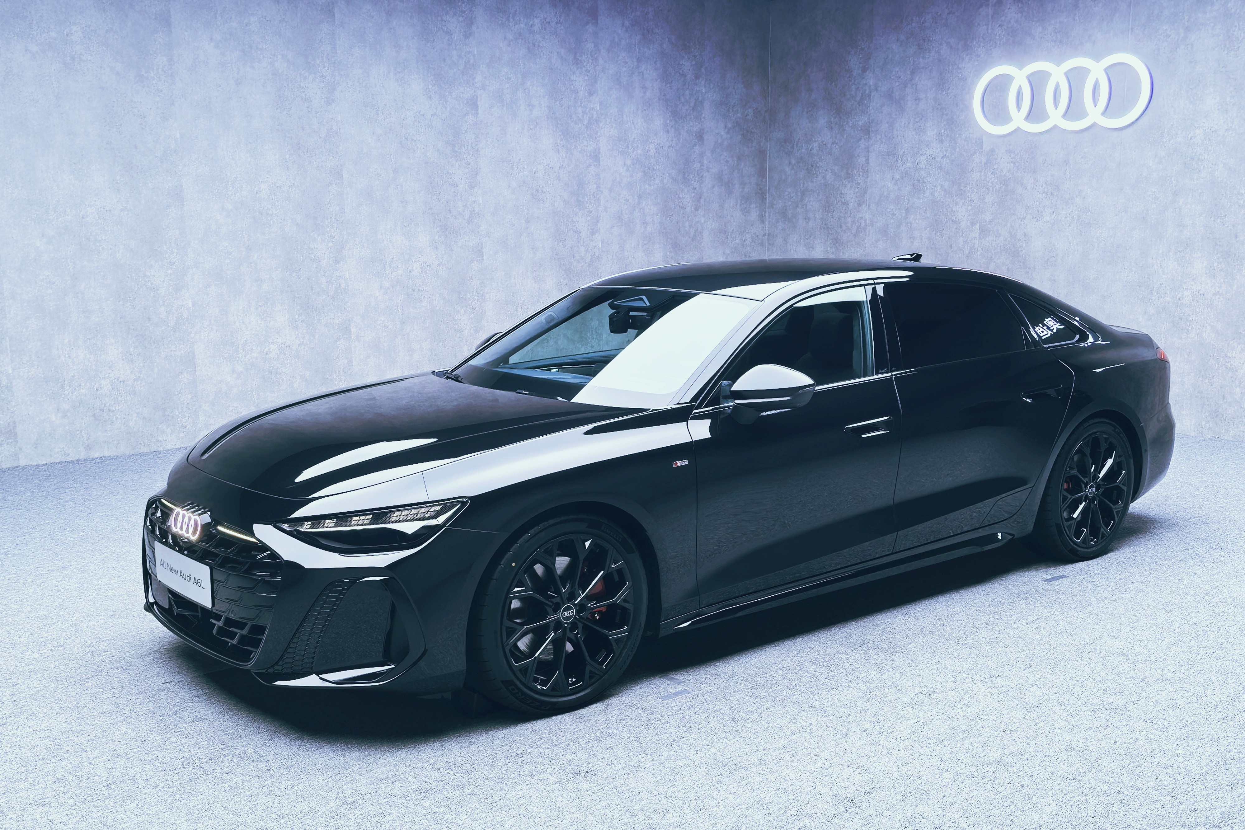 2026AudiA6L奥迪a6l全新奥迪a6l传奇黑漆面搭配黑色车轮，买A