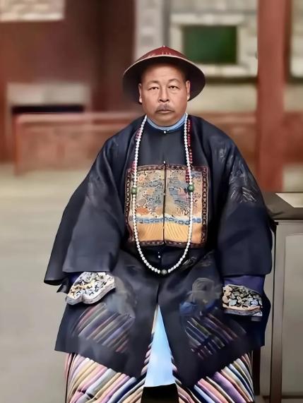 看了左宗棠平定回乱的全过程，主要就是打4个团体，而且没有一个是轻松拿下的。 