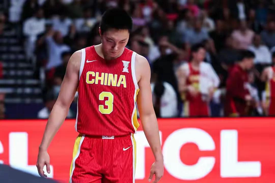 男篮这么牛，不知道姚明怎么想。姚明2024年10月辞去了篮协主席，一年不到，男篮