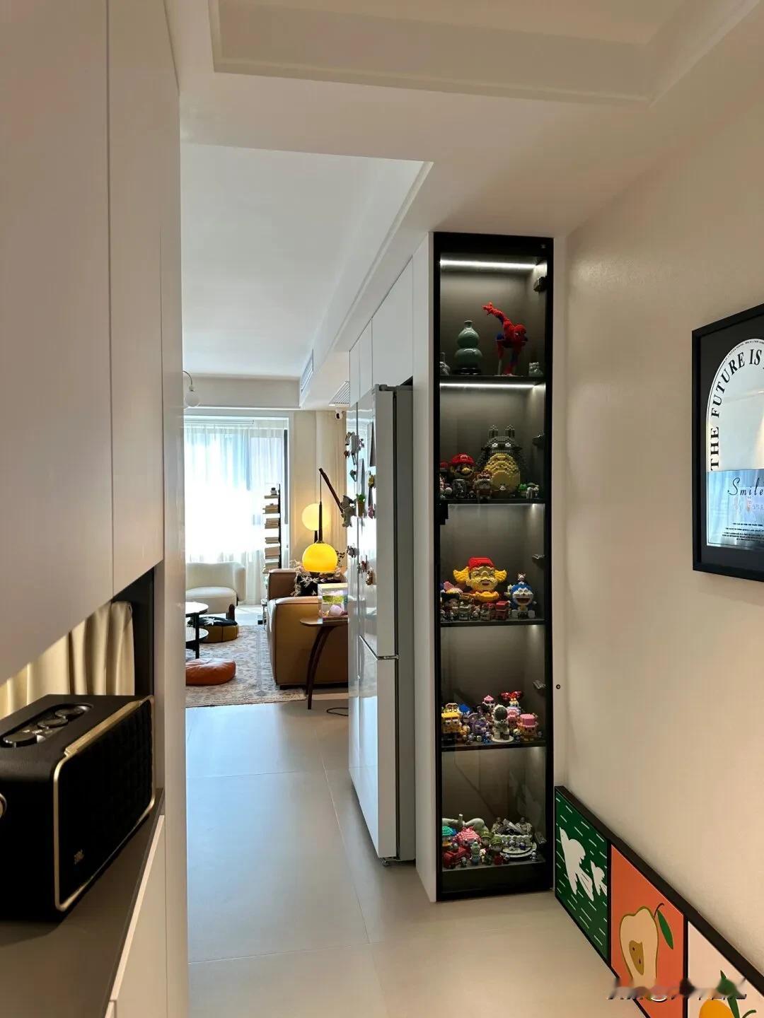 我妹，手里两套精装房空了快一年，任凭落灰也坚决不租，我实在想不通，放着现成的租金