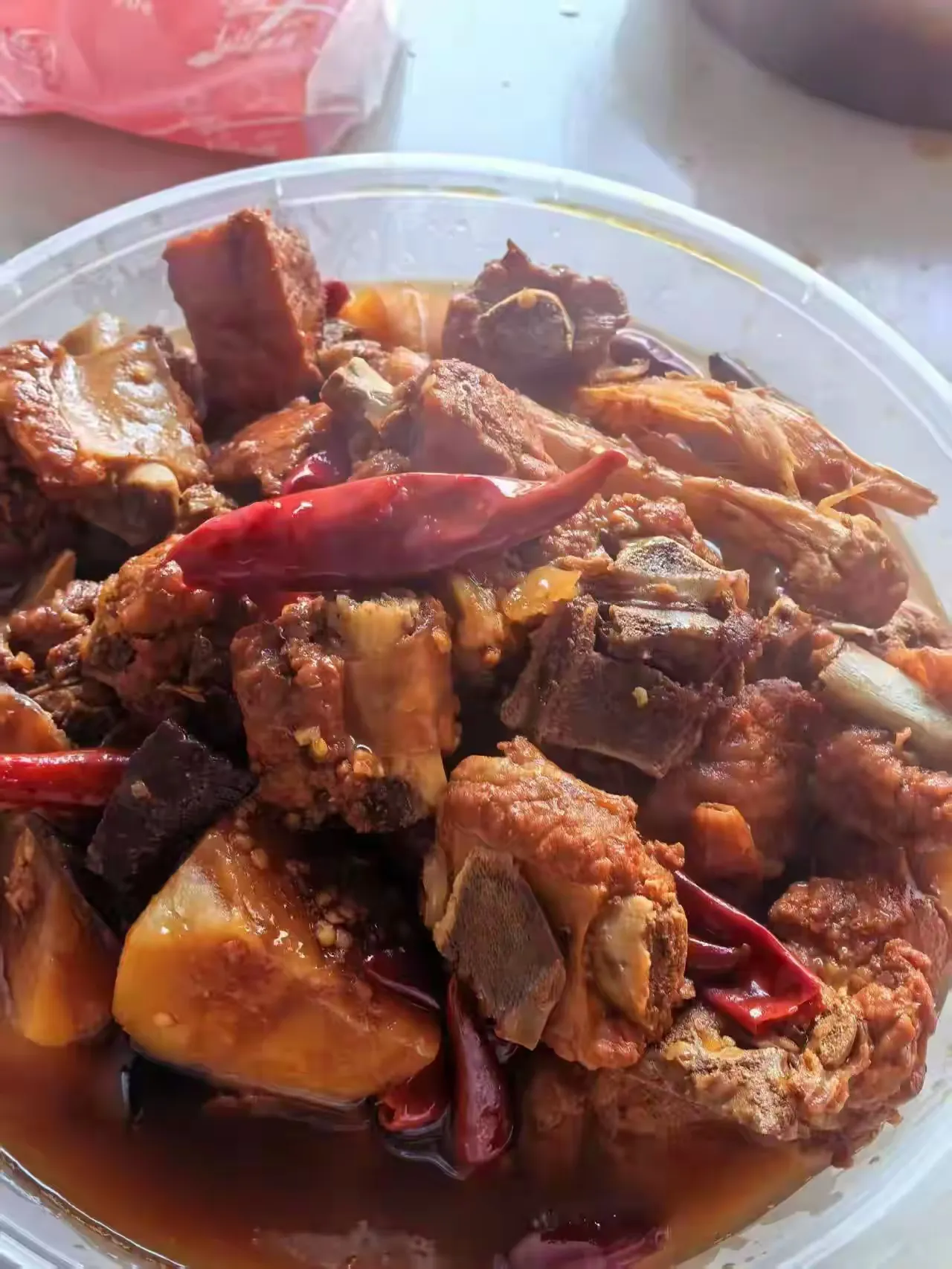香辣诱人的羊肉煲，暖胃又暖心！