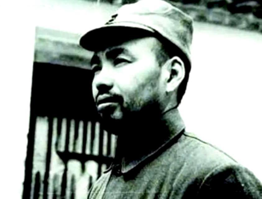 1945年秋，美军舰队与八路军在渤海湾剑拔弩张，战火随时可能点燃。为顾全民族大义