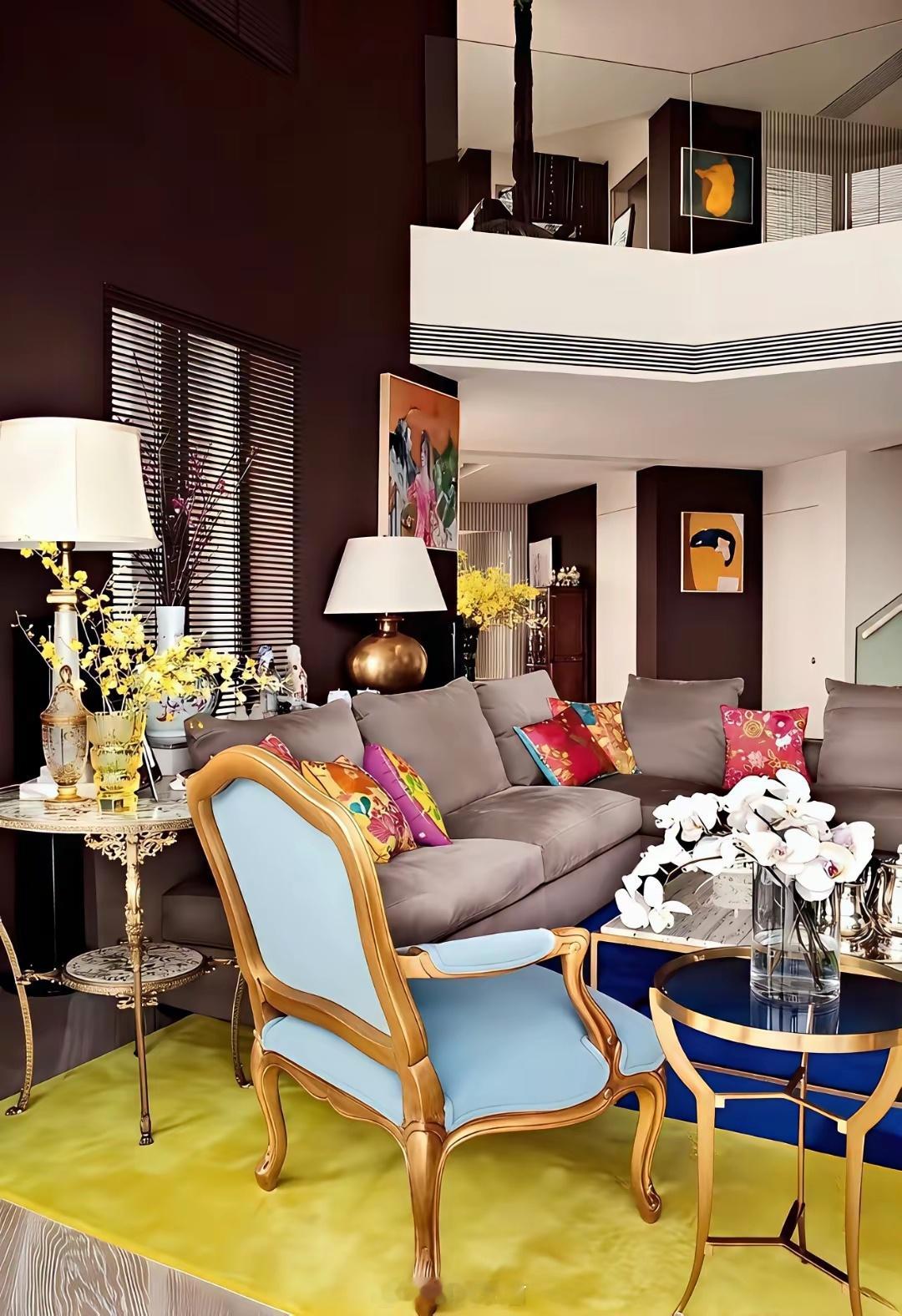 刘嘉玲梁朝伟两个人住这么大的房子，无儿无女，又有钱，为什么不响应祖国的号召生儿育