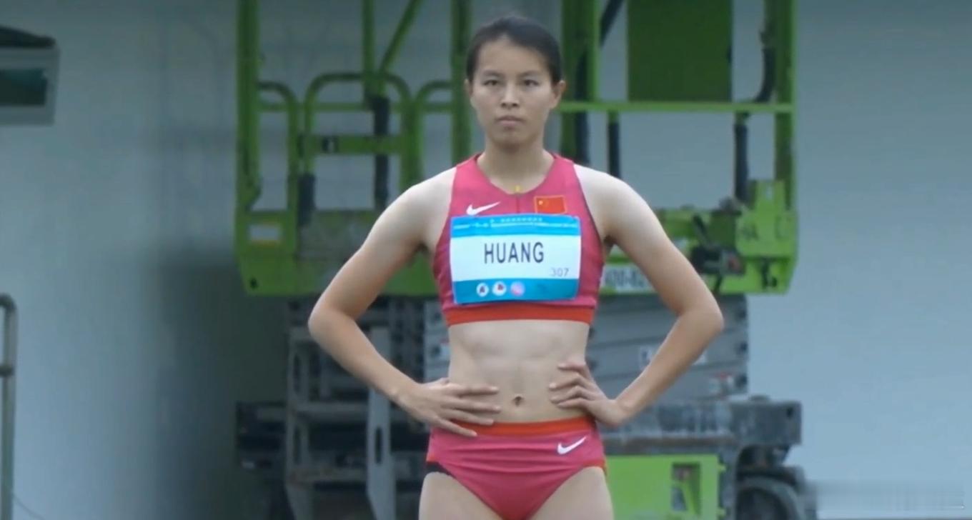 第一届跳跃亚锦赛重庆开战首项女子跳远中国三将劲揽金银铜18岁小将绝杀日本对手