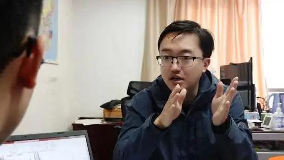 “如果放他回中国，那将是美国科技界的巨大损失！”美国专家发出感慨，原来竟是为了他