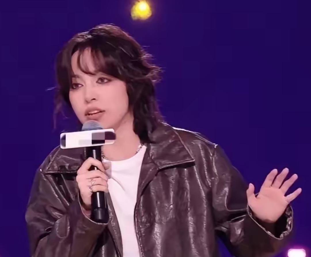 脱口秀演员小帕这次不当言论是太出格了，完全没有一点政策导向的敏感度，以为自己是脱