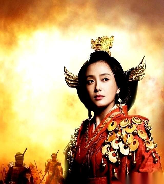 一个老太太，被人堵在门口指着鼻子求婚，还是个野蛮人。换你你气不气？她是吕后，她