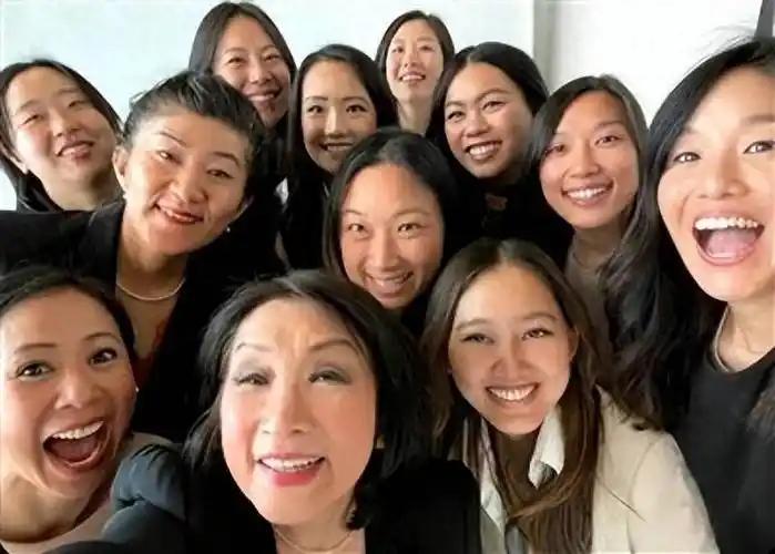 刚从美国逃回来的“牢A”直播说：真正毁掉华裔二代的，不是“美国梦”破碎，而是他们