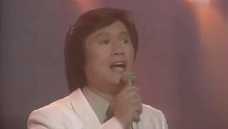 张学友 日出时让恋爱终结(93演唱会)_土豆视频