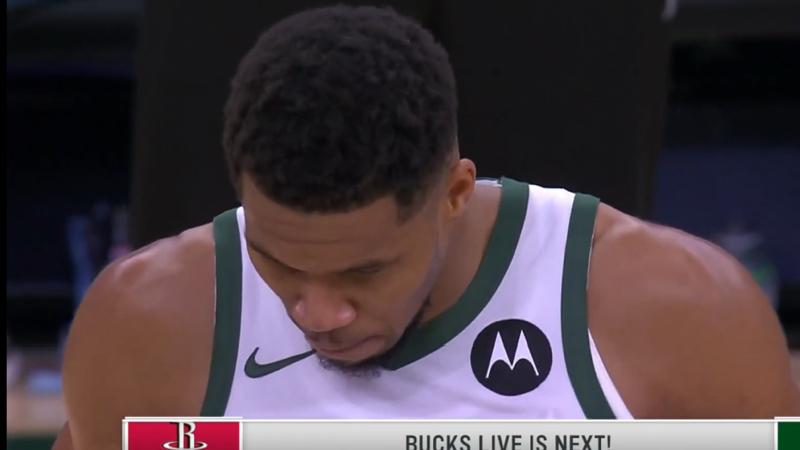 主场输给火箭，终场哨声响起之后，字母哥呆呆地站在原地，久久不肯离去！他先是眼神