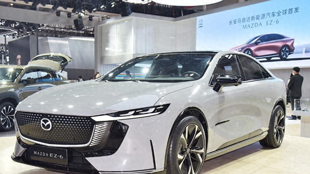 2025车市逆势突围：长安马自达新能源布局能否破局？