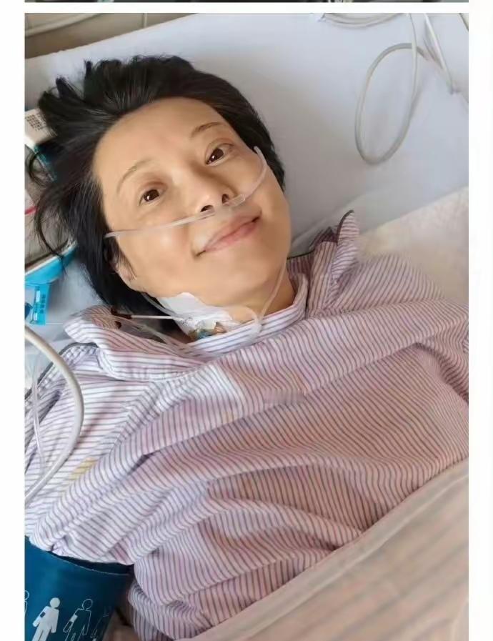 袁立生病住院了，这一次看来很严重，动了手术。这个不是重点，重点是她发文感谢她的