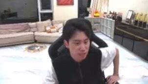 Doinb：我刚开始玩dota的时候，有一堆人问我这个是商务吗，dota给了我多
