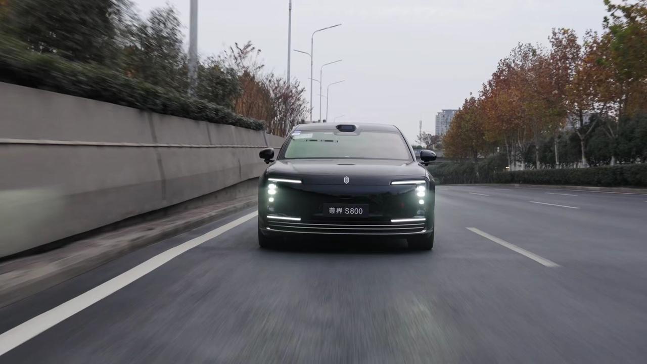 鸿蒙智行L3路测曝光,高速场景下的安全冗余令人安心近日在合肥限定高速路段,鸿蒙