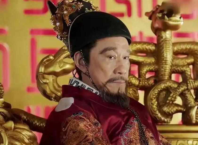 1423年，朱棣病重。他的三子朱高燧，趁四下无人，从怀里掏出一包毒药，掺进父亲的