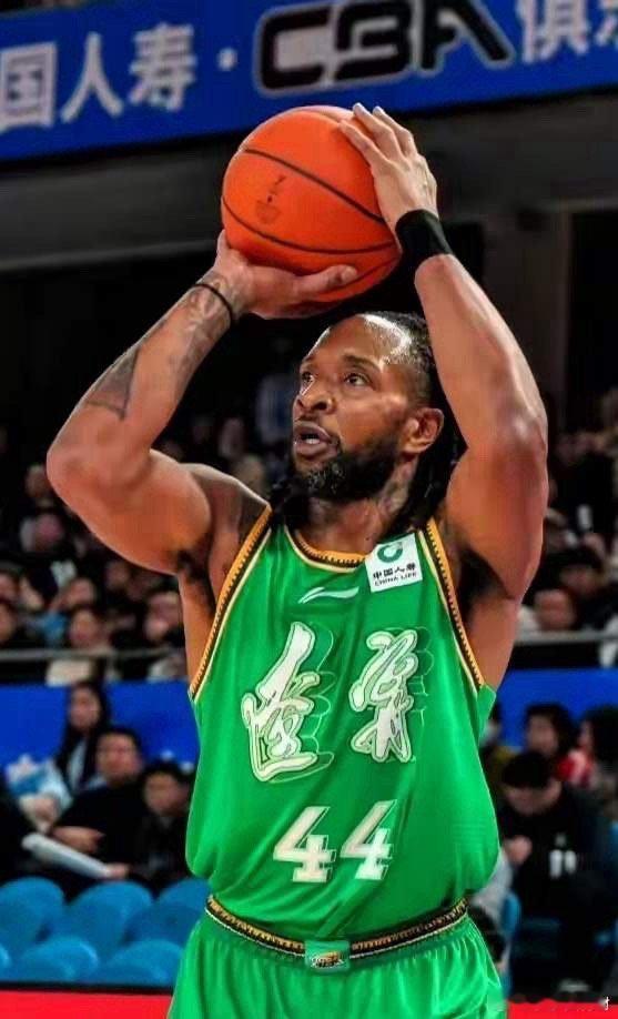 辽宁队主场86-72击败吉林队，不得不承认三大事实！1、从本场比赛的全过程上来看