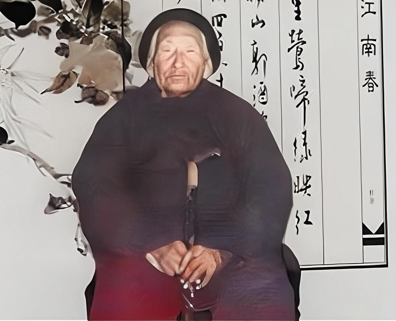 1941年，马宗英弄到了300发子弹，正准备送给八路军，路上却遭到了伪军检查，谁