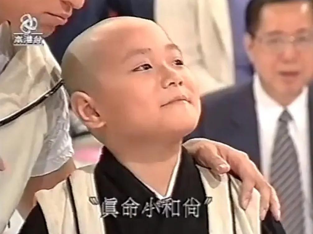 记得曹骏最火的那几年，香港亚视播放过他主演的《真命小和尚》《莲花童子哪吒》以及《