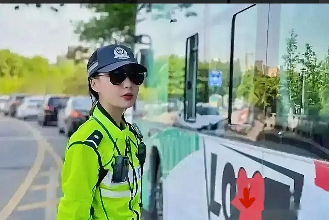 很多人到现在还分不清辅警和协警，总觉得这俩是一码事，其实这里面的门道大着呢。简单来说，这俩压根就不是